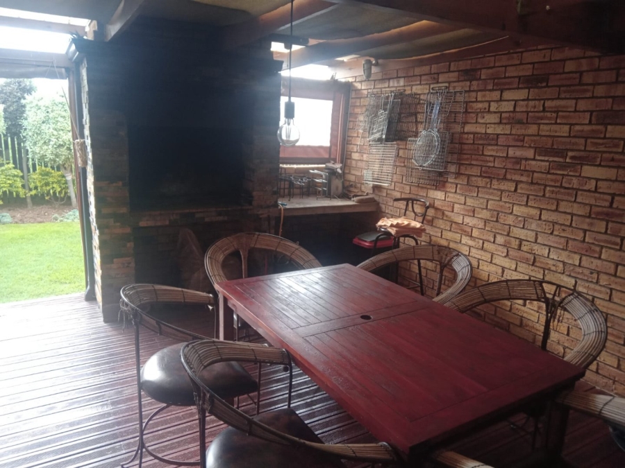 3 Bedroom Property for Sale in Noorsekloof Eastern Cape